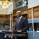 The Agent of Somalia, H.E. Mr. Mahdi Mohammed Gulaid, on the first day of the hearings 
