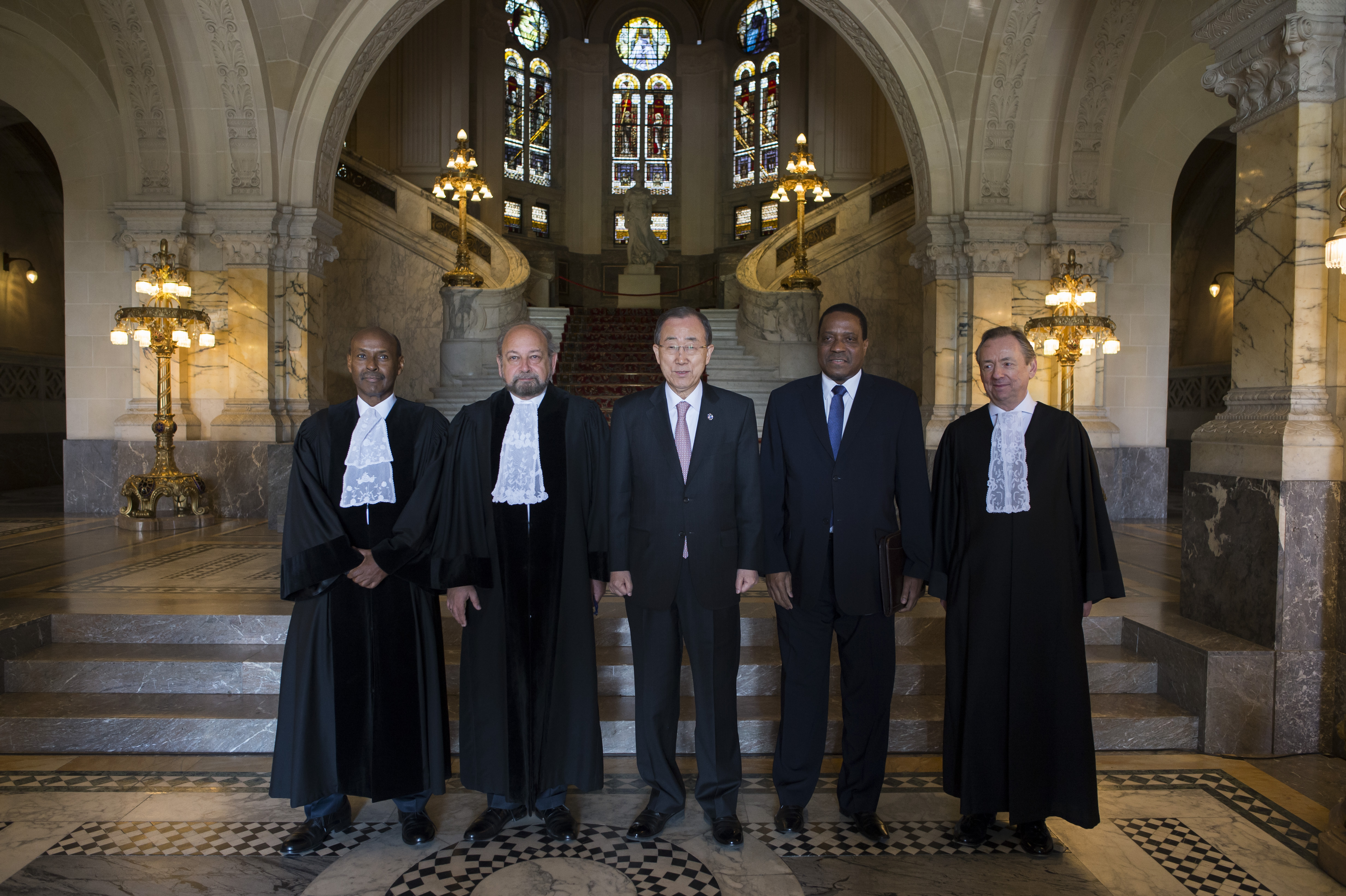 Стороны в международном суде. Международный суд в Гааге. International Court of Justice. Международный суд ООН В Гааге. 4. Международный суд ООН.