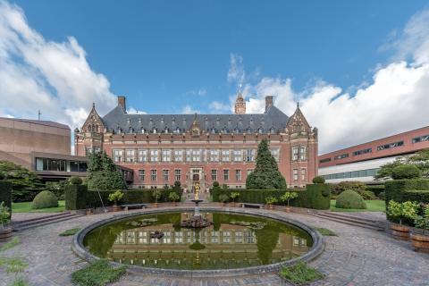 picture of the peace palace