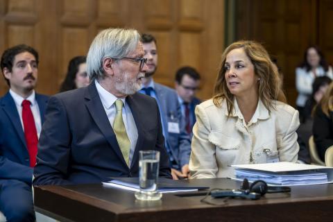 Members of the Delegation of Ecuador on the second day of hearings Members of the Delegation of Ecuador on the second day of hearings