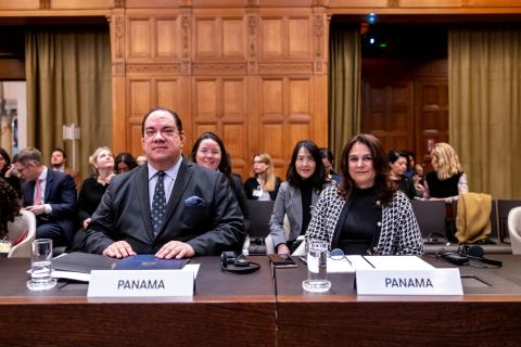 Members of the Delegation of Panama Photograph: UN Photo/ICJ-CIJ/Frank van Beek. Courtesy of the ICJ.