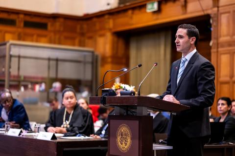 Mr Eran Sthoeger, Legal Counsel, Litigator and Consultant in International Law; Adjunct Professor of Law, Brooklyn Law School; Lecturer in international environmental law, Columbia University School of Professional Studies (Timor-Leste) Photograph: UN Photo/ICJ-CIJ/Frank van Beek. Courtesy of the ICJ.