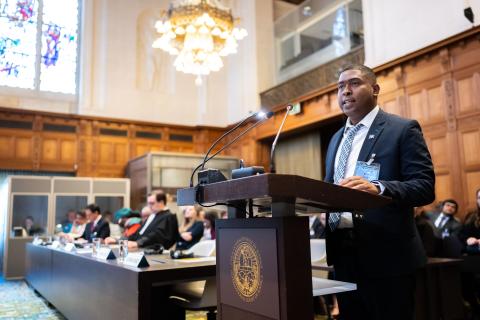 Mr Kenrick Williams, Chief Executive Officer, Ministry of Sustainable Development and Climate Change (Belize) Photograph: UN Photo/ICJ-CIJ/Frank van Beek. Courtesy of the ICJ.