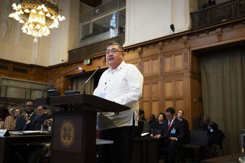 HE Mr Carlos Sorreta, Permanent Representative of the Republic of the Philippines to the United Nations Office and other international organizations in Geneva (Philippines) Photograph: UN Photo/ICJ-CIJ/Frank van Beek. Courtesy of the ICJ.