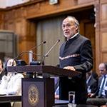 HE Mr Roberto Calzadilla Sarmiento, Ambassador of the Plurinational State of Bolivia to the Kingdom of the Netherlands (Bolivia) HE Mr Roberto Calzadilla Sarmiento, Ambassador of the Plurinational State of Bolivia to the Kingdom of the Netherlands (Bolivia)