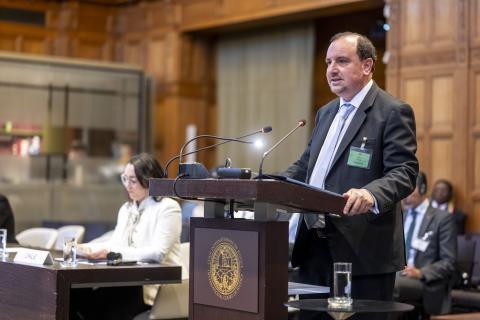 Mr Claudio Troncoso Repetto, General Director of Legal Affairs, Ministry of Foreign Affairs, Professor of International Law, University of Chile (Chile) Mr Claudio Troncoso Repetto, General Director of Legal Affairs, Ministry of Foreign Affairs, Professor of International Law, University of Chile (Chile)