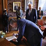 H.E. Mr. Rodrigo Chaves Robles, President of the Republic of Costa Rica, signs the Visitors’ Book of the Court H.E. Mr. Rodrigo Chaves Robles, President of the Republic of Costa Rica, signs the Visitors’ Book of the Court